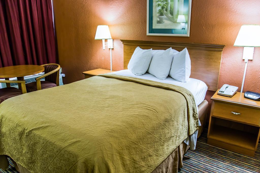 Quality Inn Bradenton - Sarasota North Zewnętrze zdjęcie