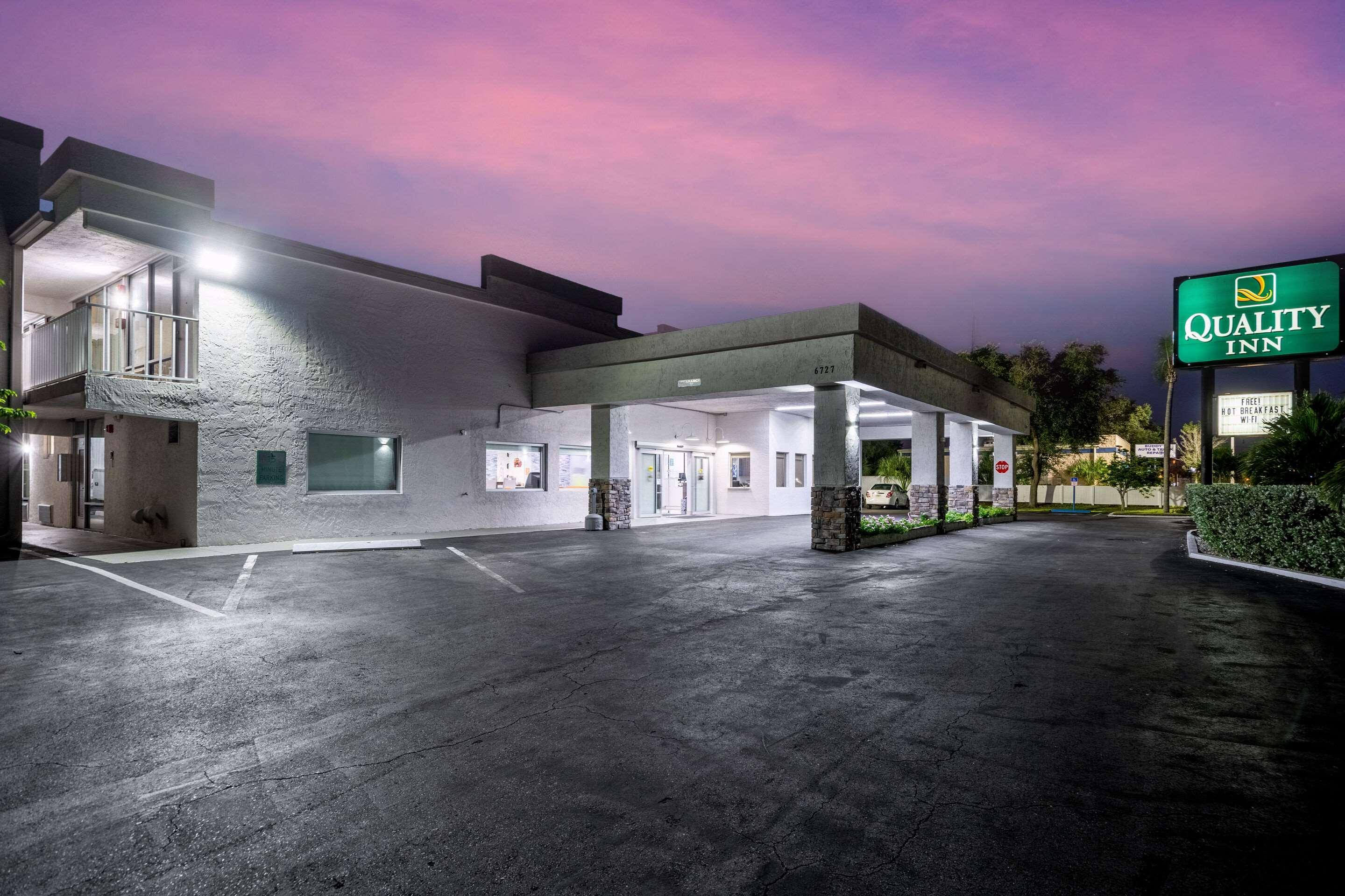 Quality Inn Bradenton - Sarasota North Zewnętrze zdjęcie